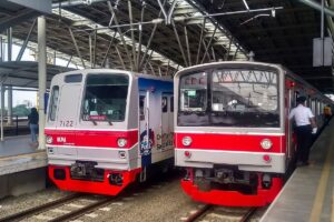 KAI-KRL-Buatan-Dalam-Negeri-3