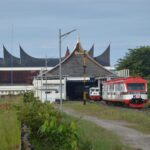 Menikmati Keindahan Alam dan Wisata Sumatera Barat dengan Kereta Api: Pariaman Ekspres, Minangkabau Ekspres dan Lembah Anai